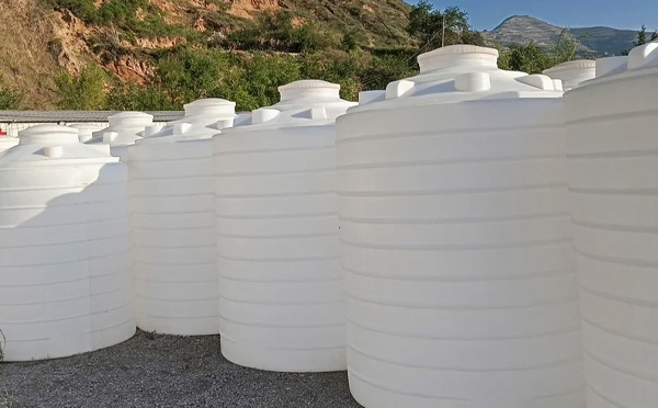 化工液体储存注意事项——选对PE武都塑料桶避免安全隐患 化工液体储存注意事项——选对PE武都塑料桶避免安全隐患