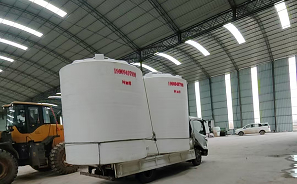 特加厚武都塑料大桶装车运输交付实录